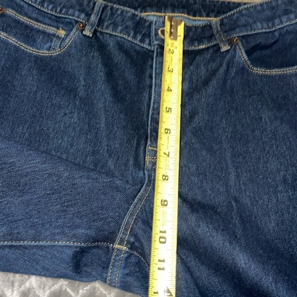L.L. Bean Classic Fit Jeans.  Size 12. - Picture 5 of 8